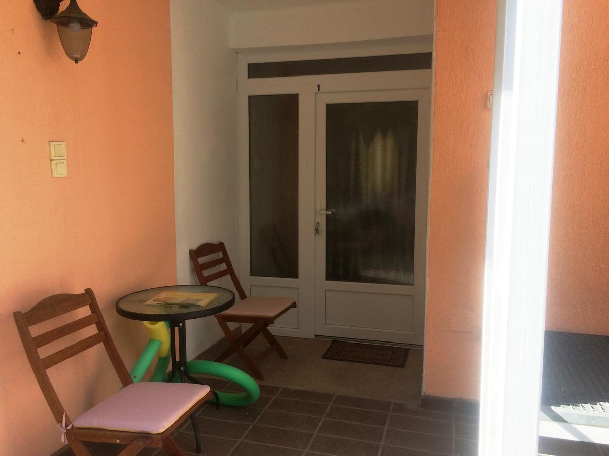 Hévíz Friends Villa Apartments 2 מראה חיצוני תמונה